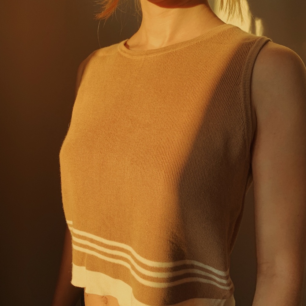 🌸 Vintage Knit Top